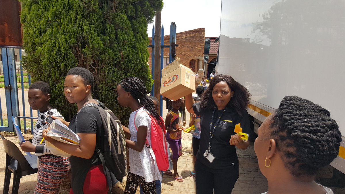 EY_Africa's tweet photo. Team EY is always prepared, ice lollies to beat the heat! #BucketsOfHope #EYCares #NextGen #BetterWorkingWorld https://t.co/z95VCYNJO9