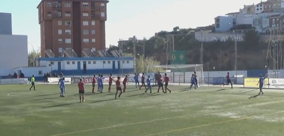 VIDEO | @clublavall sorprendió al @CIUDADEBENIDORM en Liga Autonómica Cadete (2-0) cc @FederacionFFCV bit.ly/2AKPmHS