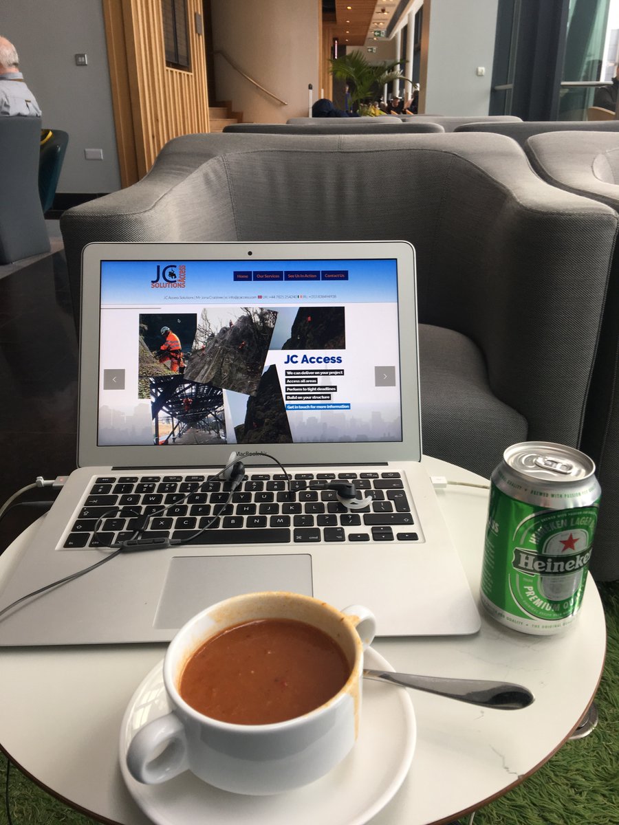 jcaccess2's tweet image. Beef goulash is gorgeous in the #aerlingus lounge    And the beers good too 👍 #jcaccesssolutions #ropeaccess #dublinairport
