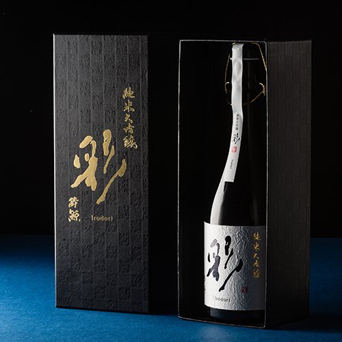 fujimakiselect's tweet photo. ついに藤巻百貨店の日本酒！スタートです。
「極上の“プレミアム”純米大吟醸」300本限定生産　https://t.co/oS1ritCoJQ 

#日本酒 #純米大吟醸  #東条産特A地区山田錦特上 #25パーセント磨き #協会1801 #熊本酵母 #KA1 #AC95 #まさかの3酵母ブレンド #無酸素熟成 #酔鯨  #中取り  #sake #japanesesake https://t.co/4pkpeaSQGR