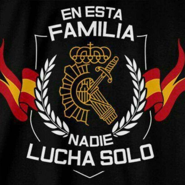Espanolnum1's tweet photo. Muchísimas #gracias @julia_otero  . @jusapol  @guardiacivil  y @policia  te agradecemos tu #appyo , estamos #UnidosxLaEquiparacion ,creemos que es de #justicia la #EquiparacionYa  y queremos que sea #EquiparacionPge2018 https://t.co/1G5VDKy24Y