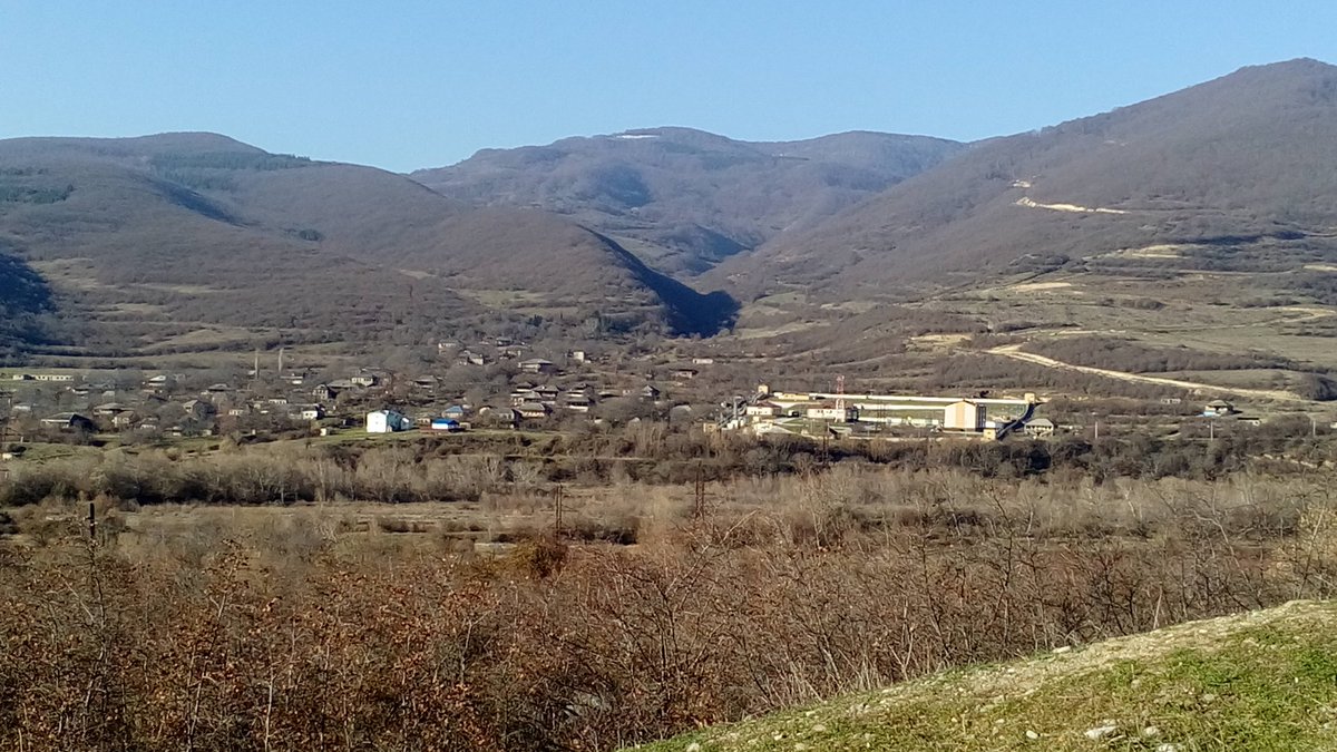 JanCingel's tweet photo. On the administrative boundary line - #ABL with #TskhinvaliRegion (so-called #SouthOssetia ) of #Georgia ๐ฌ๐ช near #Odzisi village.The base in the middle is the #Russian FSB base. #TSD2017 @GLOBSEC https://t.co/iKxTrSCKmL