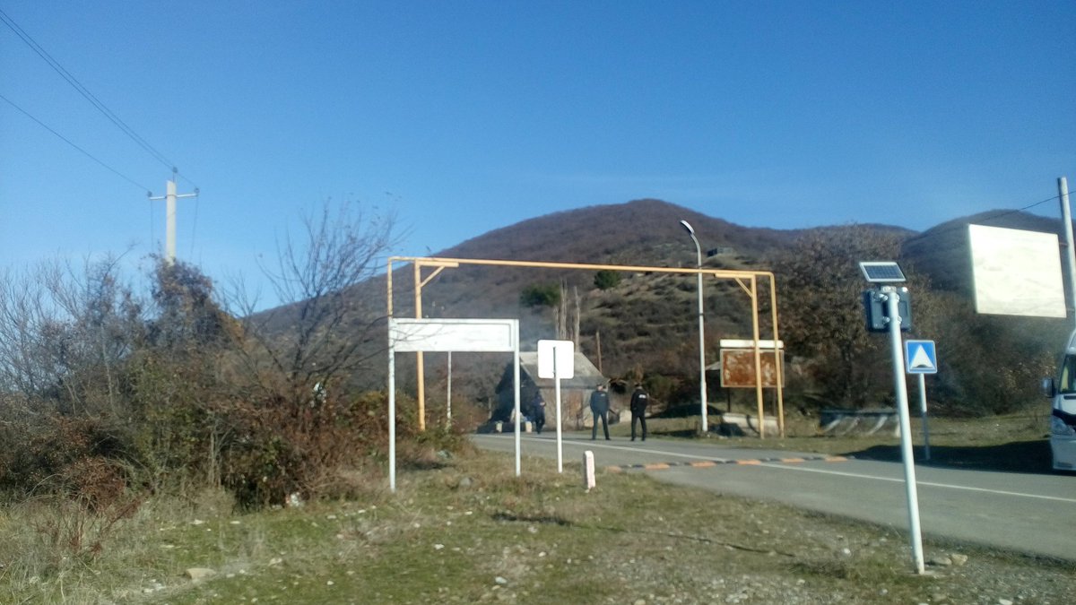 JanCingel's tweet photo. On the administrative boundary line - #ABL with #TskhinvaliRegion (so-called #SouthOssetia ) of #Georgia ๐ฌ๐ช near #Odzisi village.The base in the middle is the #Russian FSB base. #TSD2017 @GLOBSEC https://t.co/iKxTrSCKmL