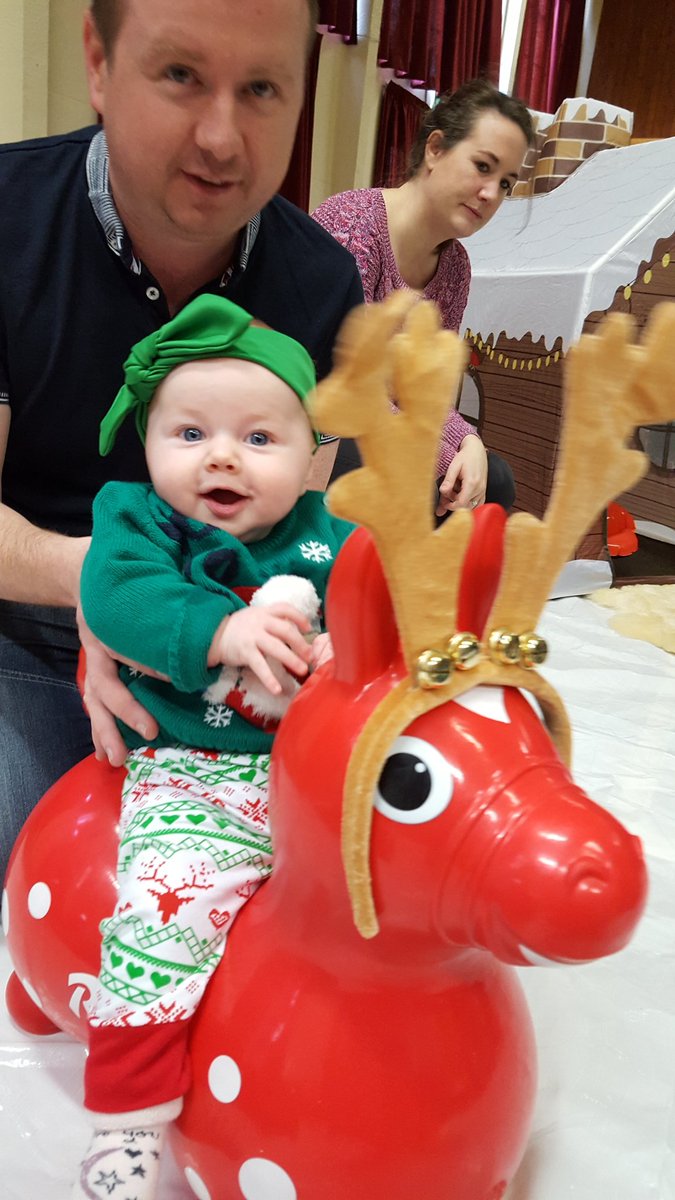 weelaurascott's tweet photo. #babysensory #christmasspecial https://t.co/OxyJqJpNLg