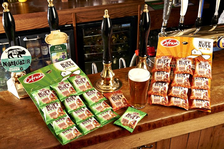 CofreshSnacks's tweet photo. ur wickedly tasty #RuffNuts are now available in pubs & bars in special 40g snack packs - catch them at your local now! #veggie #snacks #MeatFreeMonday https://t.co/FdujDOLNwu