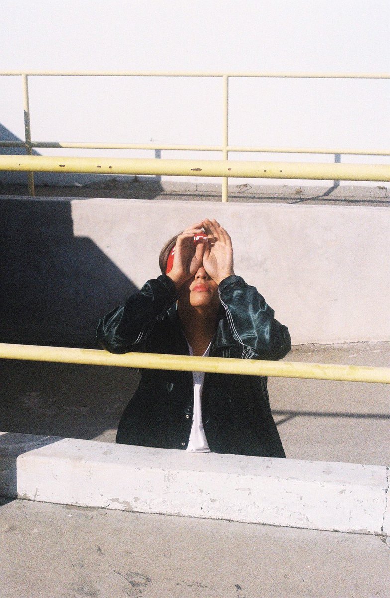 taesvrs's tweet image. taehyung, a cutie