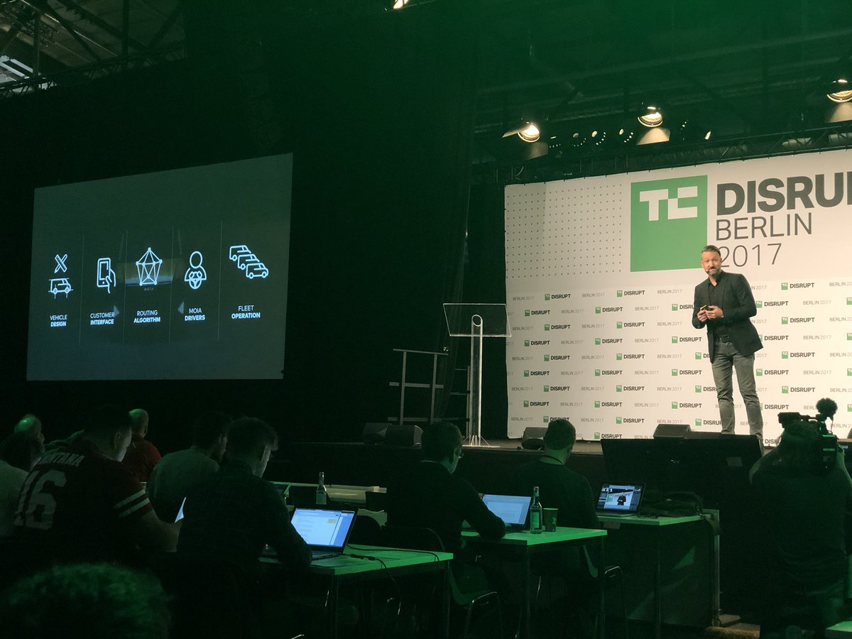 LGo's tweet image. “We use #ServiceDesign.” &amp;amp; „We will take 1 million cars off the road by 2025.” @MOIAmobility by @Volkswagen #TCdisrupt #innovation #businessdesign