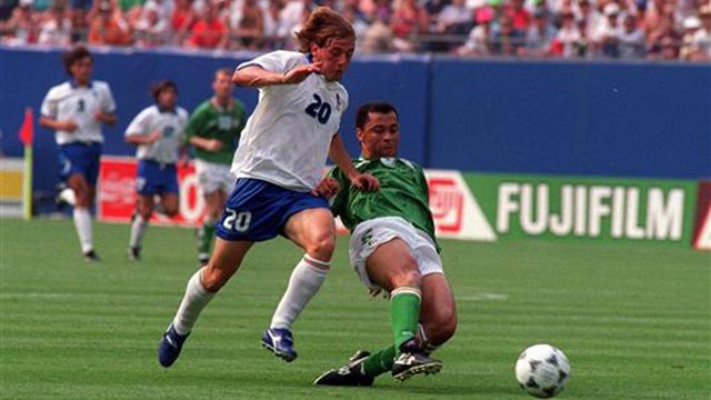 A huge happy birthday to the one and only Paul McGrath! #COYBIG