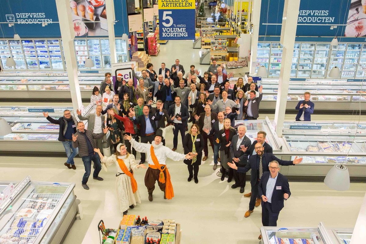 Donderdag 30 nov jl. waren we te gast bij <a href="/MakroLeeuwarden/">Makro Leeuwarden</a> voor onze hilarische eindejaarsbijeenkomst. Bekijk hier de foto's: myalbum.com/album/4wKdrlUf…