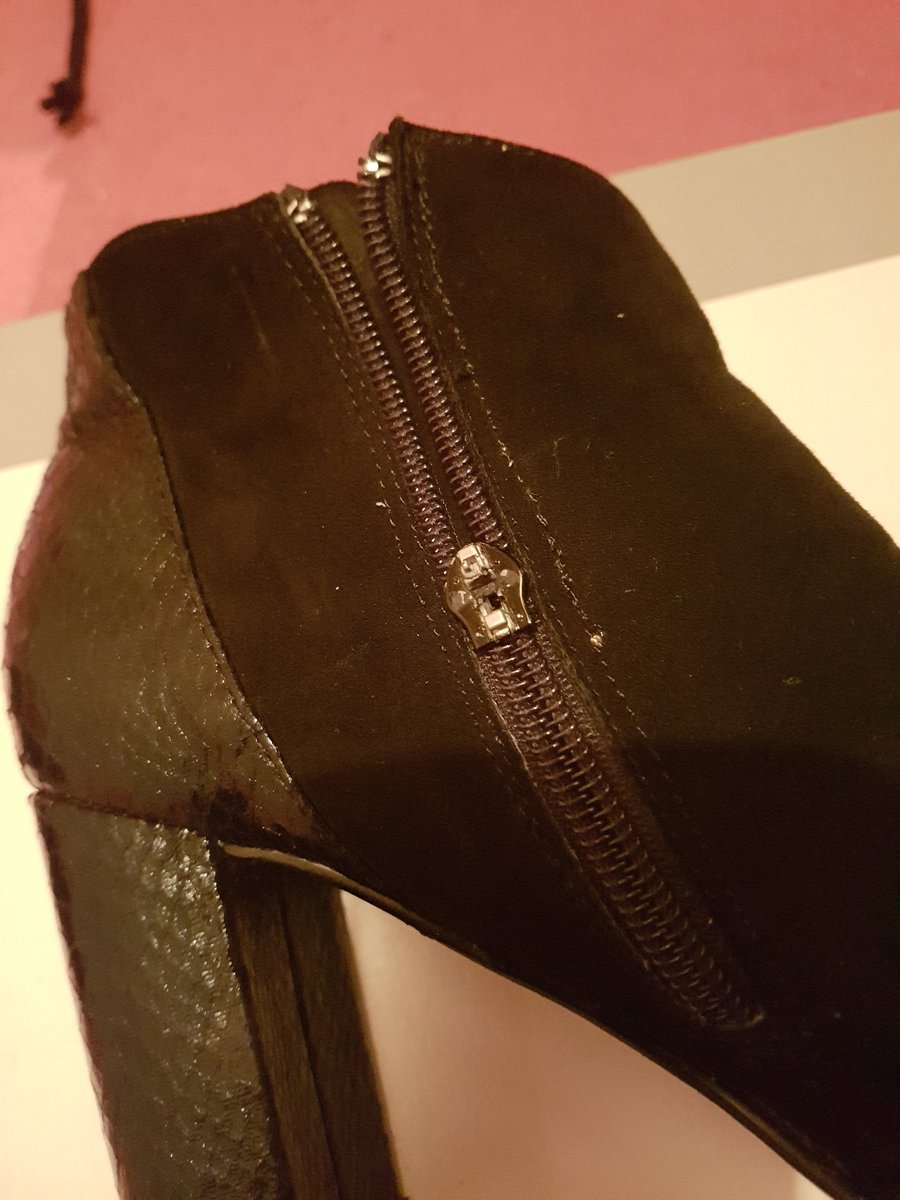 AmyChetwynd's tweet photo. .@Dorothy_Perkins bought these boots 11 days ago and the zip has already broke. #poorquality #retailproblems https://t.co/0mcmBBB4Kf