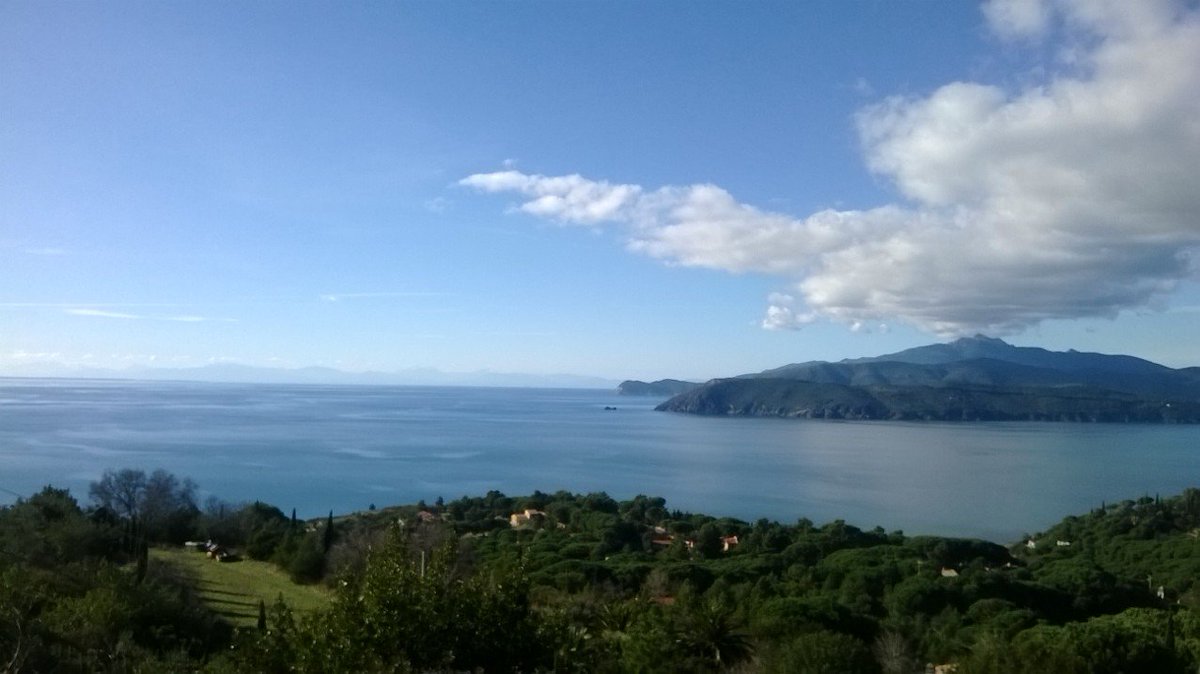 VillaTeresaElba's tweet photo. Aiutateci voi a trovare un sinonimo per così tanta bellezza...  #isoladelba #noiSinonimi @in_elba @isoladelbaapp @BellezzeToscana https://t.co/olyvKrWreE