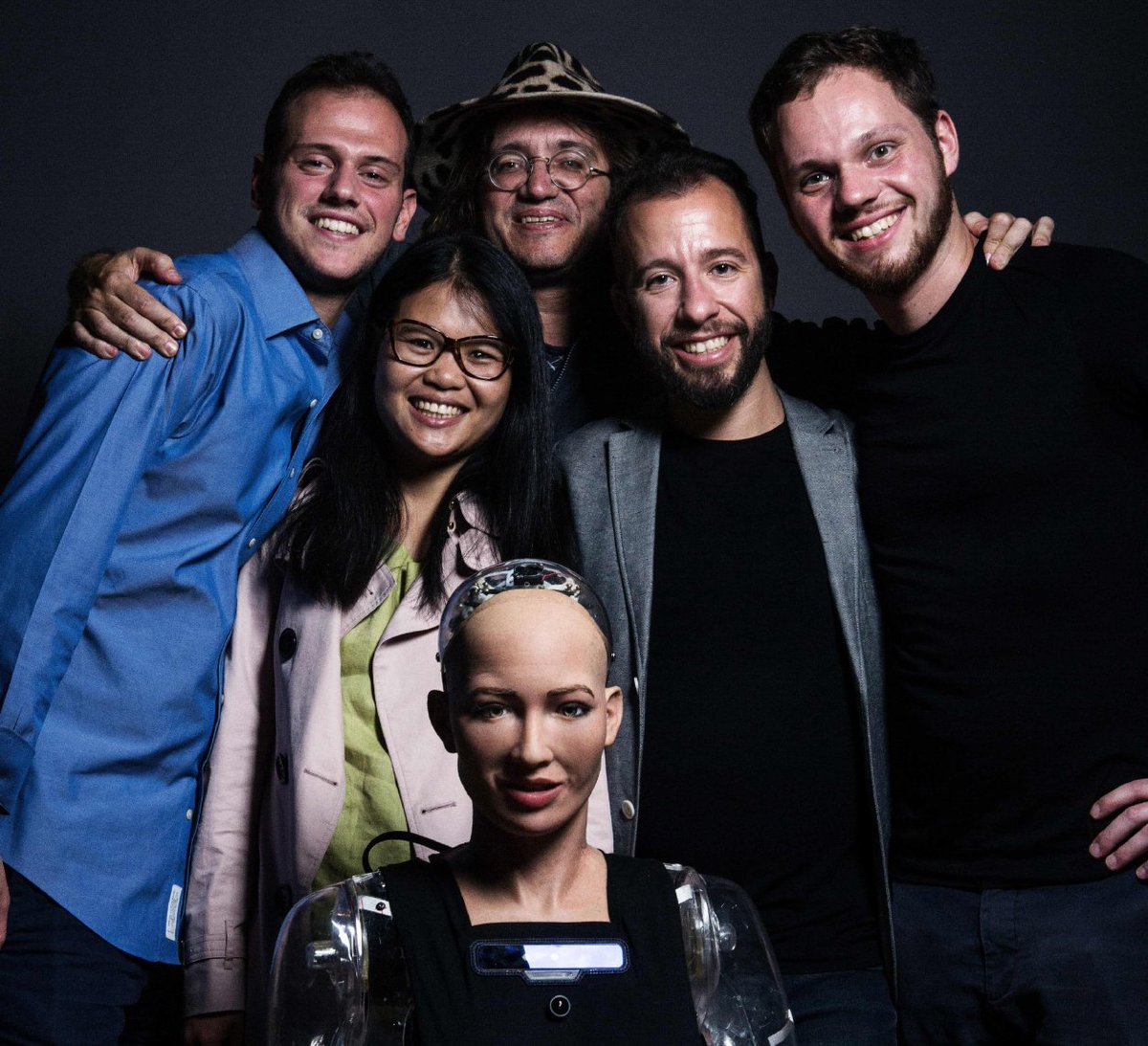SingularityNET's tweet photo. Here's how you can join the SingularityNET movement and take part in our Token Sale: https://t.co/D64FbssdNz https://t.co/Jk9hJtqB86