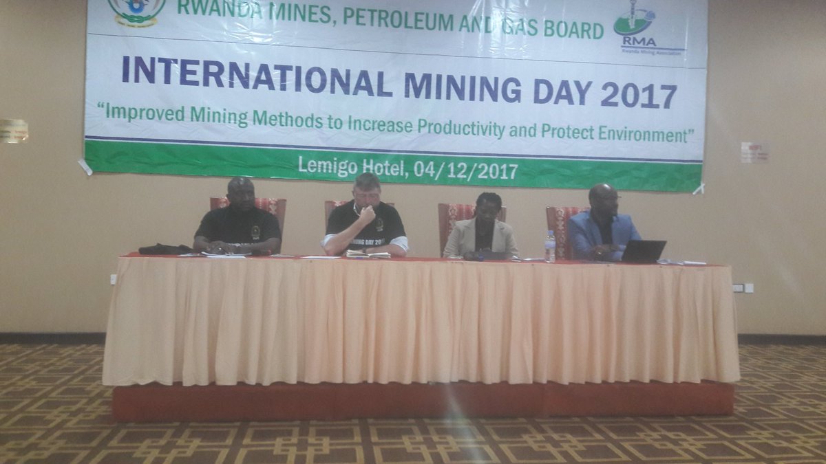 #InternationalMiningDay2017#
Panel Discussion is composed by:
1. COO/RMB Dr. Emmanuel Munyangabe
2. The CEO of Piran Rwanda Ltd the former Pella Rwanda Ltd which is representing mining companies,
3. Prof. Nelly Mutemeri@SDMR,
4. Dr. RWABUHUNGU Dign for UR.
