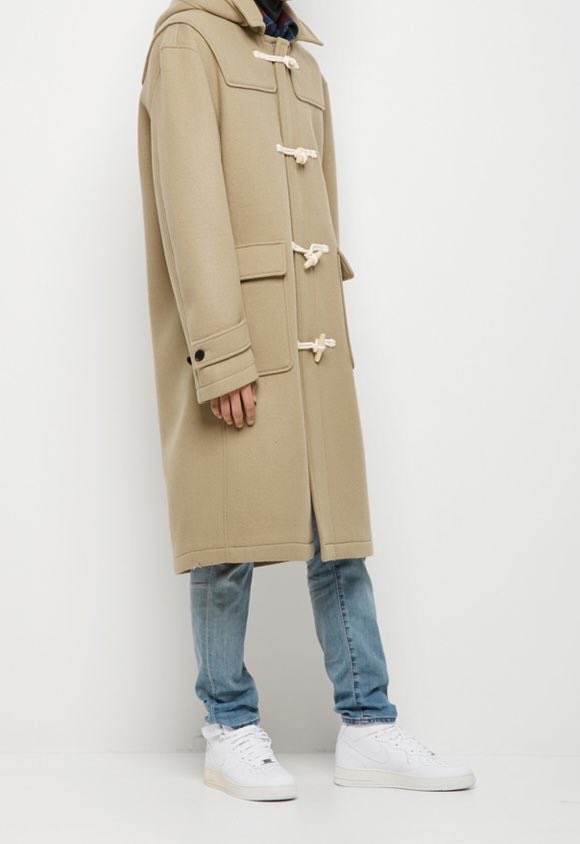 떡코가 이렇게 까리할수있나요?(할말잃..)

브랜드 : LAP
제품명 : LAP 떡볶이 코트
가격 : 199,000원