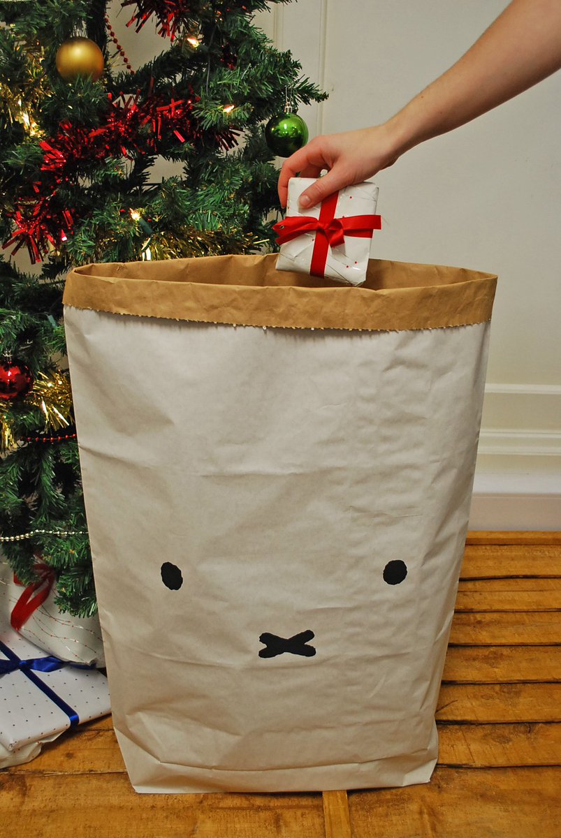 Miffy_UK's tweet image. On the fourth day of Christmas, Miffy gives to you…

RT and FOLLOW Miffy for the chance to #win the prize behind the door. #competition #TheGiftOfMiffy