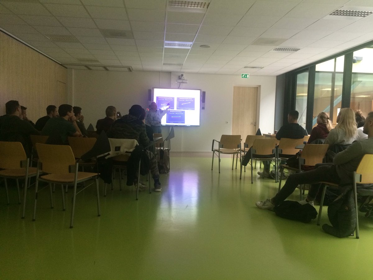 Gastcollege over talent &amp; kijkgedrag in de sport door Geert Savelsbergh in de Minor Sport &amp; Talent! @GSavelsbergh <a href="/HANSportBewegen/">HAN Sport en Bewegen</a>