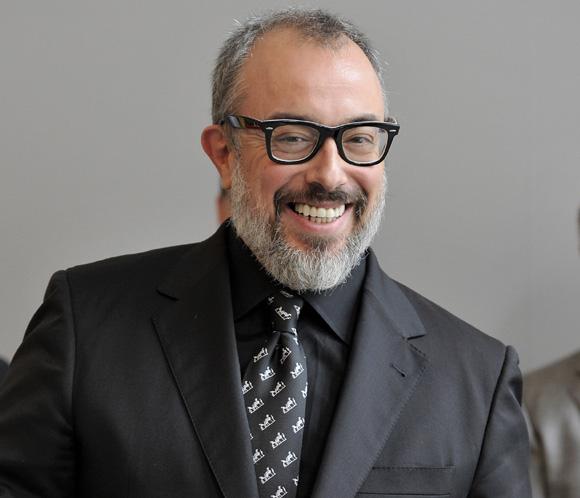 Feliz Cumpleaños, <a href="/alexdelaIglesia/">De la Iglesia</a> !!