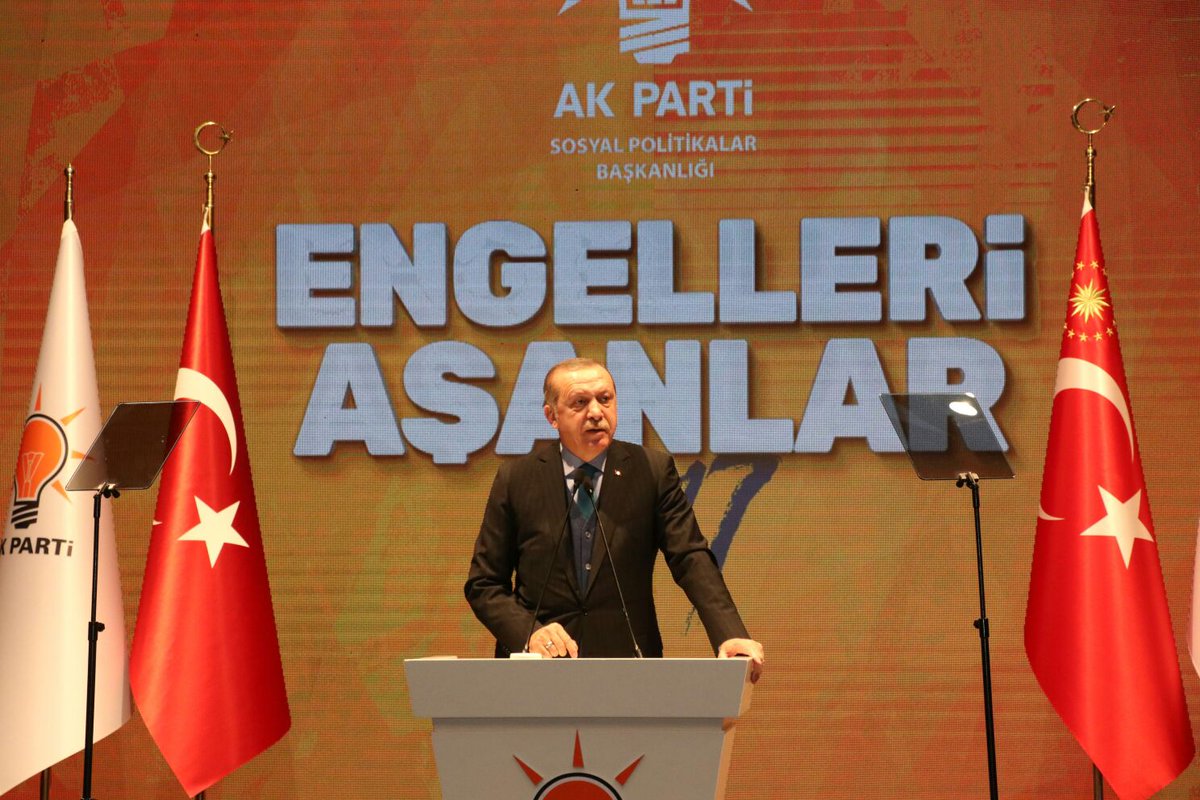 Cumhurbaşkanımız Sn <a href="/RT_Erdogan/">rt_erdogan</a>: Ülkemizde geçmişte, yoksulluğun gönüllerimizde ve zihinlerimizde yol açtığı yaralar, her alan gibi engellilerimizi de etkilemiştir.

#EngelleriAşanlar2017