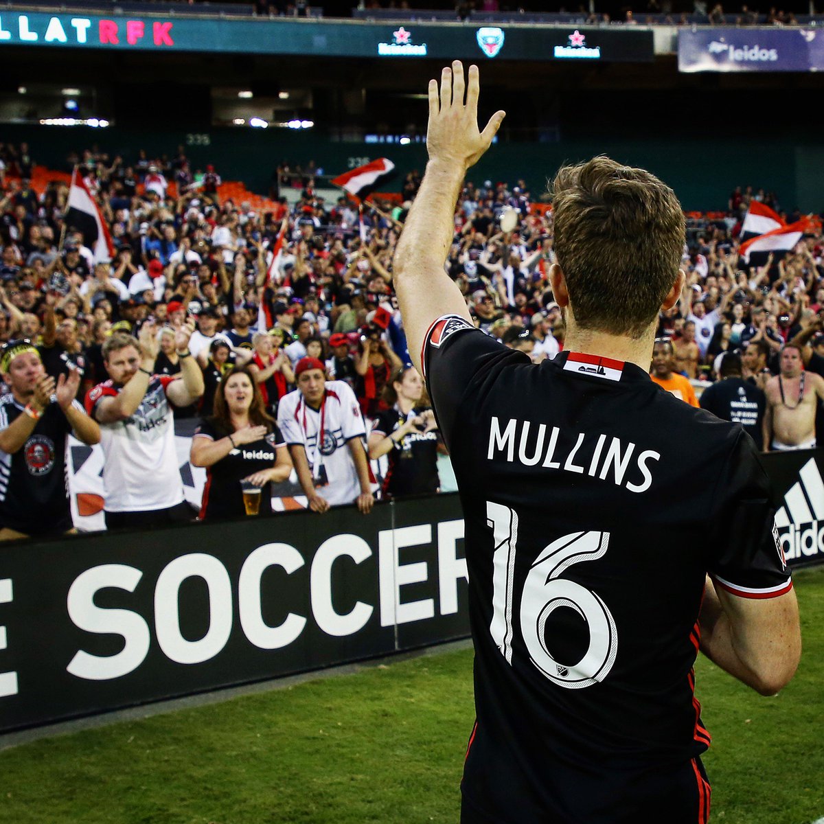 Missing the ⚫️&🔴 fam.   #DCU https://t.co/VBjgzUcbcK