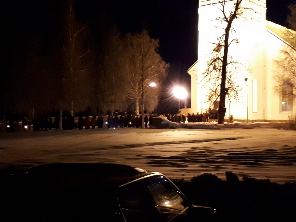 dalapx's tweet photo. 660 hos #RogerPontare i #Ore Kyrka !  fantastiskt :)  #Dalbyn #Furudal https://t.co/0vWivupkS1