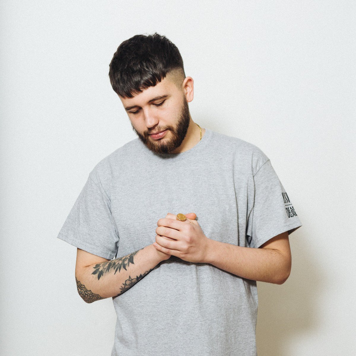 Estatetdn's tweet photo. @a__dyson collaboration 
All sizes still available
https://t.co/6xk5SQxCxa
#streetwear #skatewear #estatetdn #leeds #design #urban #fashion #ootd #citytalking #lff2017 https://t.co/M8z0QrvKkz