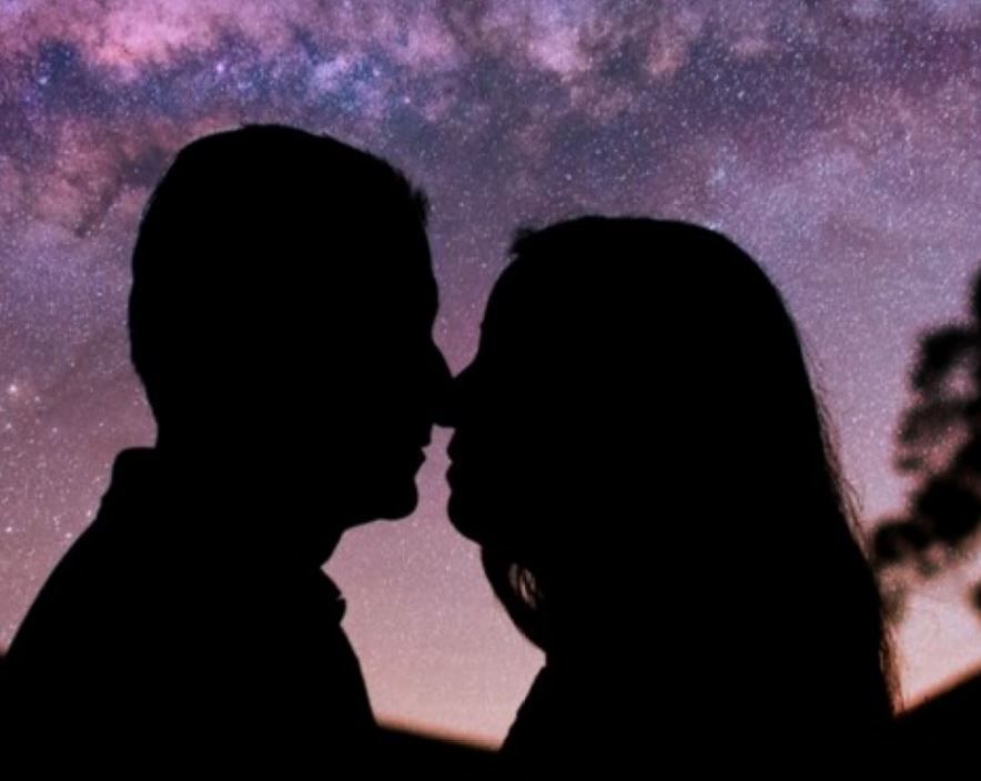 natlwc4bl's tweet image. From WC4BL's The Free Radical journal: a poem reflecting on an interracial relationship in medical school.
"I’m starting to dislike my boyfriend."By Anonymous
medium.com/whitecoats4bla… #melanininmedicine #wc4bl #radmag #medschoollife