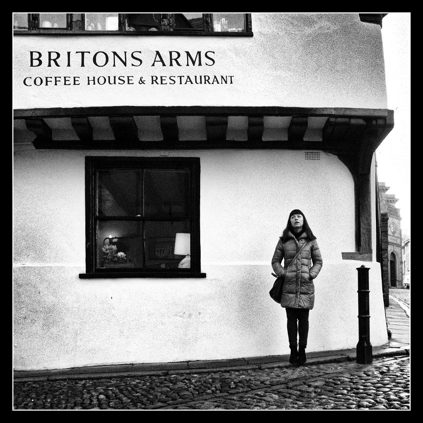 Britons Arms, Elm Hill, Norwich ...

#streetphotography #500pxrtg #norwichstreetphotography