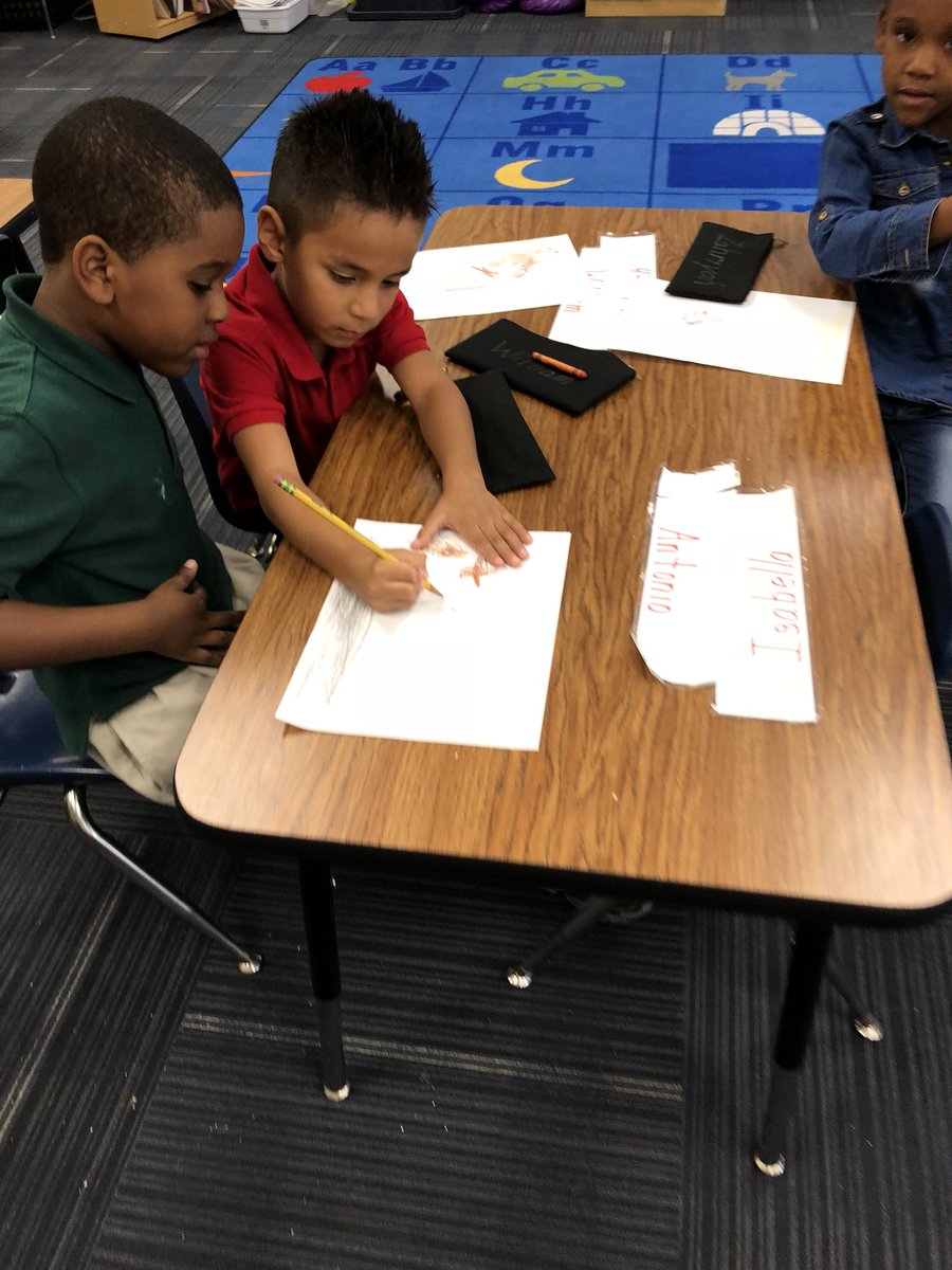 jrushing11's tweet photo. Had a great time in @rsummer27 classroom working with these AMAZING little writers! #coachingcollaboration @PaulaChina1 @ConderStars @RegiStrick @CCELSC https://t.co/tXeqAHDMGa