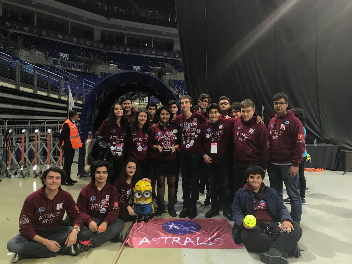 FRC Takımımız #turkishoffseason2017  Jüri Özel Ödülü’nü (turnuvadaki tüm jürilerin en beğendiği takım) kazandı! <a href="/EnverYucel/">EnverYucel</a> <a href="/esen_zeki/">Zeki Esen</a> @VuslatDagdelen <a href="/murat_sarihan/">mrtsrhn</a> <a href="/BHevsel/">BK Diyarbakır Hevsel Kampüsü Lise</a>
