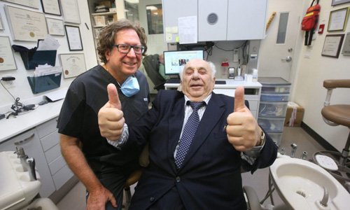 uponline_dm's tweet image. This dental program works by connecting North American dentists to financially challenged Holocaust  survivors, providing pro bono oral care via @TorontoStar ow.ly/5sln30gZS1K #dentalmarketing #oralcare #dentalprogram