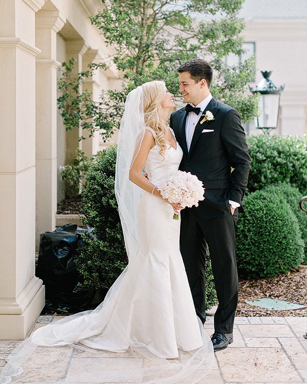 Southern Weddings tweet media