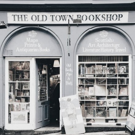 IMWOOSUNG's tweet image. "Love myself I do.Not everything,but I love the good as well as the bad.I love my crazy lifestyle,and I love my hard discipline.I love my freedom of speech and the way my eyes get dark when I'm tired.I love that I have learned to trust people with my heart." 
     ° #ARMYSelcaDay