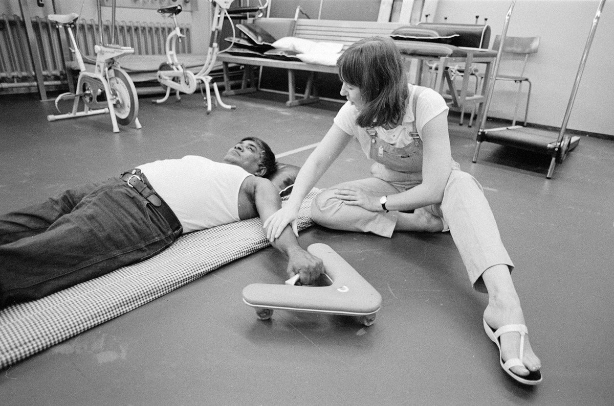 ClaraLocatie's tweet photo. Fysiotherapie in de Clara 1982 https://t.co/UCrSB7xSOU