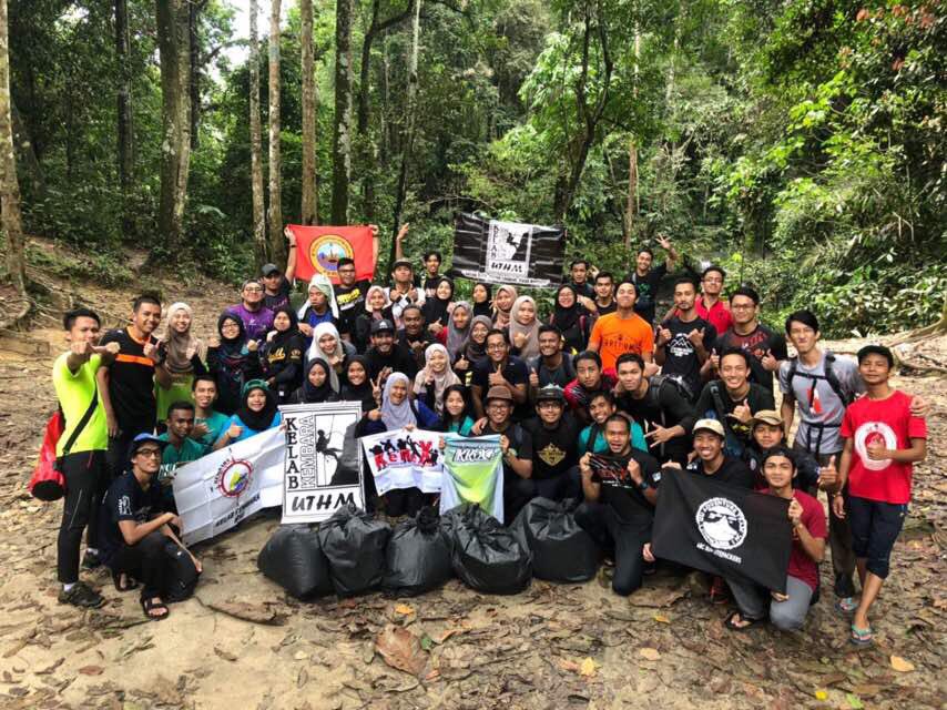 ARCIIUMOFFICIAL's tweet photo. Thankyou untuk semua yg menjayakan #thesummit17 ! Yugaiss best gilaaa, sporting 😎 jumpa lagi delegasi tahun depan insyaAllah 😇 #arciium https://t.co/MSUkyT4yaO