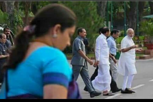 DQNDmntVwAAF_r5.jpg:large