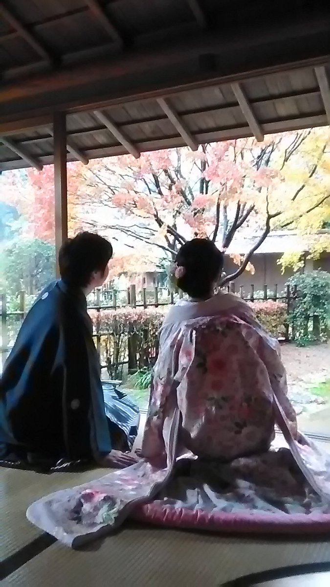 和服レンタルとヘアメイクの ろまんす散歩 Twitterissa 結婚式和装前撮り 花嫁ヘアメイク着付け プレ花嫁 和装ヘアメイク ブライダル和装ヘアメイク着付け 出張ヘアメイク着付け ブライダル前撮り 媛さんぽ 愛媛県 松山市 美容室 紅葉 二の丸庭園 花嫁
