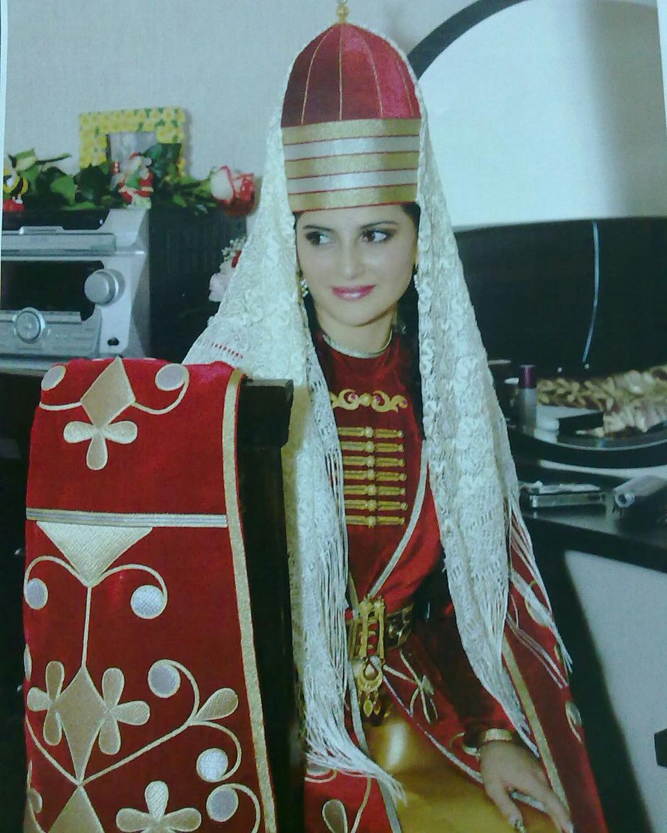 Sausruqo's tweet photo. #Circassian #Garments
#CircassianGarment
#CircassianGarments
#CircassianItem
#CircassianItems https://t.co/BQChaNUPOn
