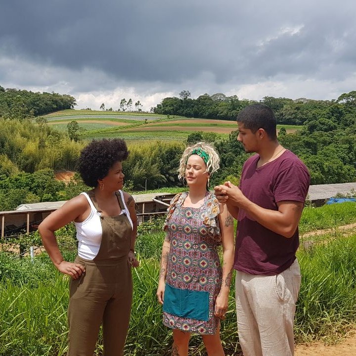 Nos três! Bioma!

<a href="/masterchefbr/">MasterChef Brasil</a> 
<a href="/MCProMirna/">Mirna Gomes</a> 
<a href="/MCProIrina/">Irina Cordeiro</a> 
<a href="/MCProGuilherme/">Guilherme Cardadeiro</a>