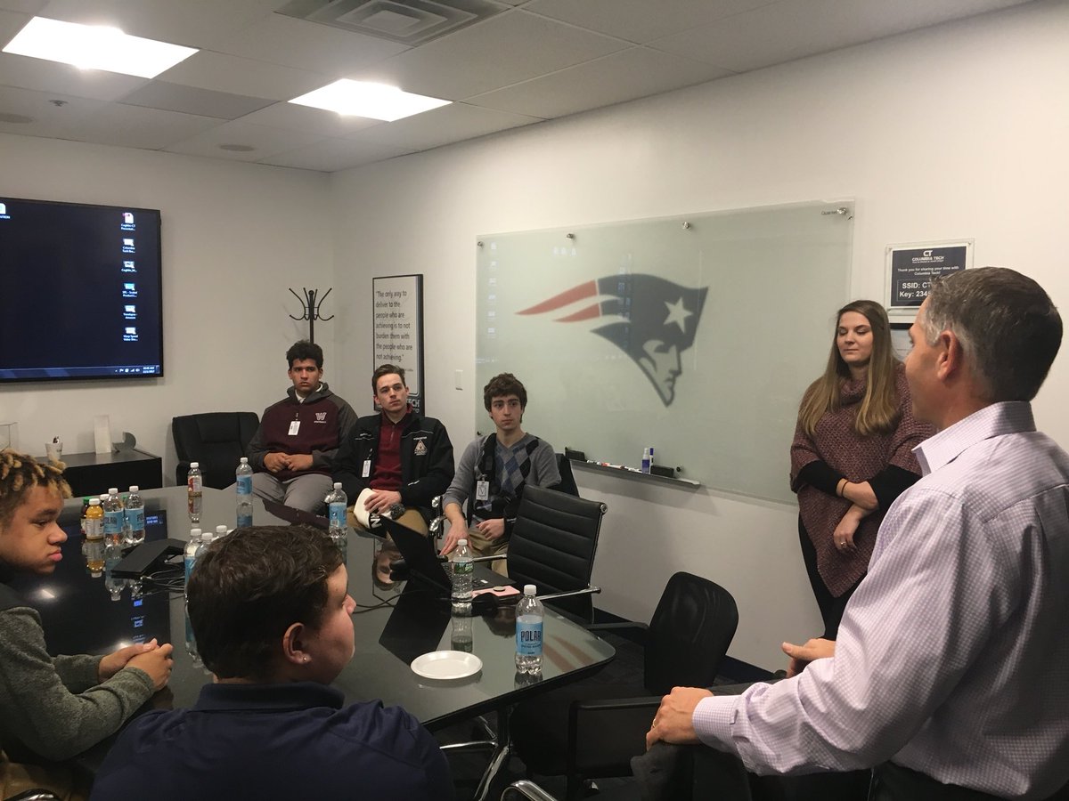 WADAP1834's tweet photo. Thanks to @coghlin_cos for hosting @WorcesterAcdmy for tour of Columbia Tech. Advances in technology inspire limitless potential in our students #WAdifference https://t.co/g49SkBazit