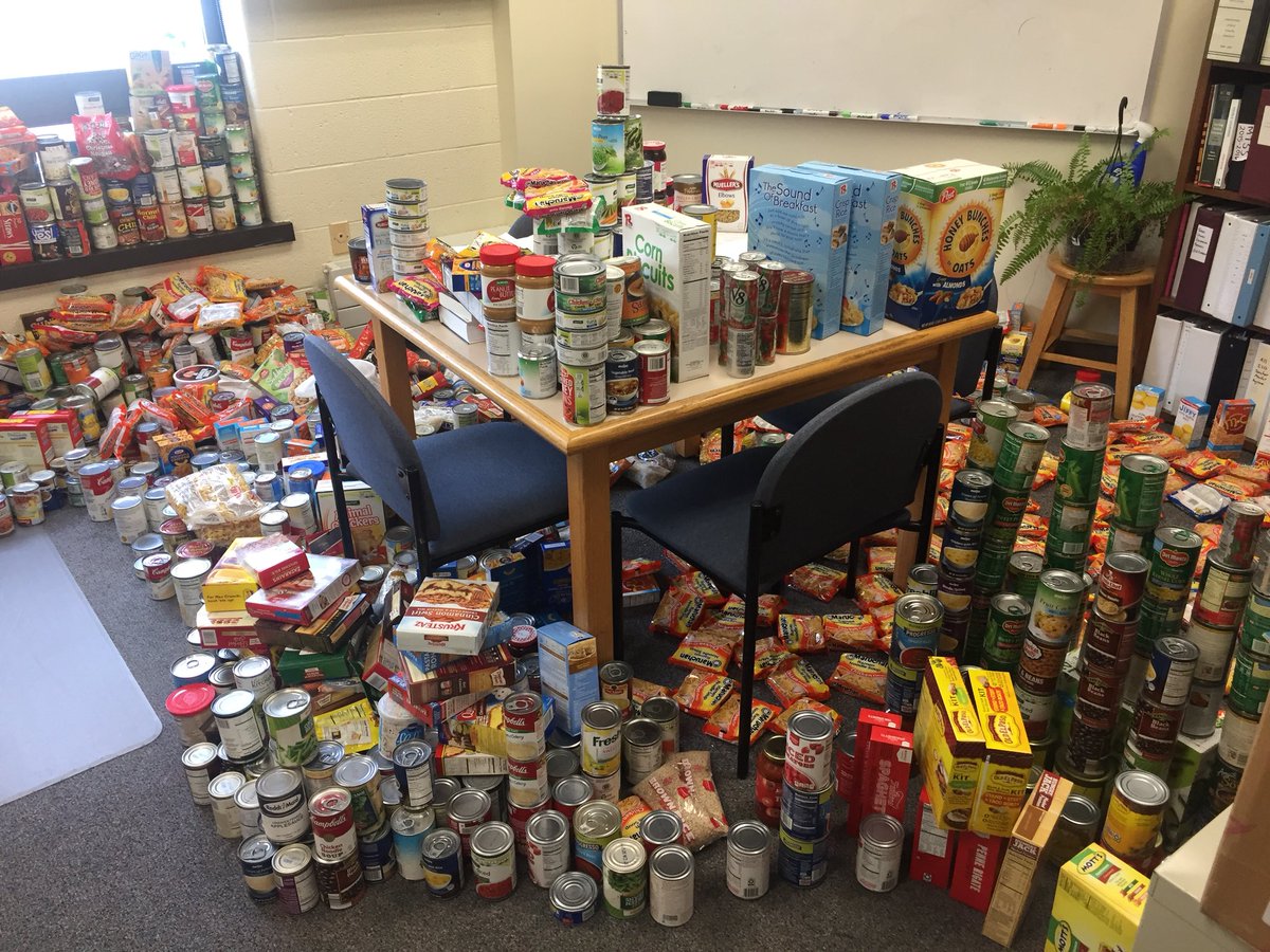 SenoraHowe's tweet image. Over 1,480 cans donated for “Can the Super!” #wildcatpride @NPStudentCncl @Wildcats231