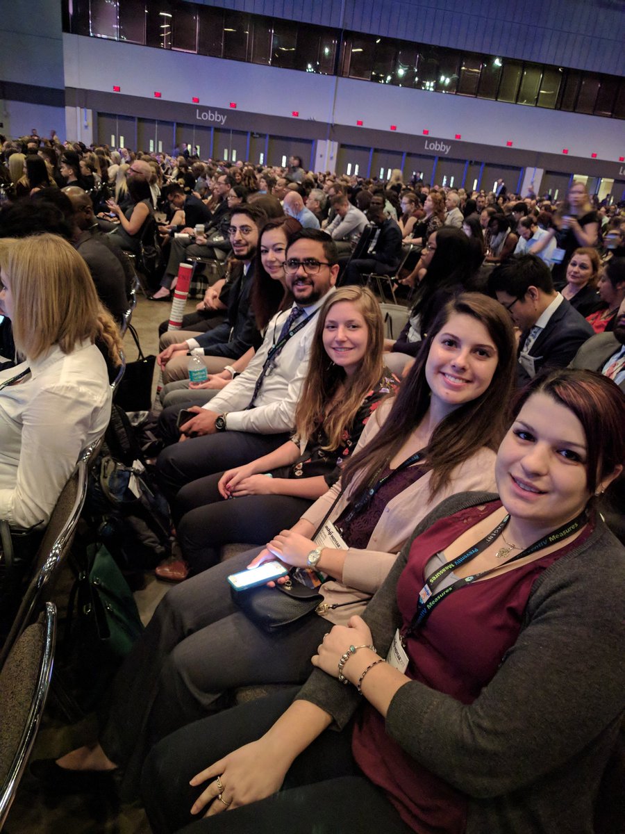 SaraYagodich's tweet photo. @UCSOPSSHP students awaiting former first lady @MichelleObama #ASHP17 #UCSOP https://t.co/juzSPa47zZ
