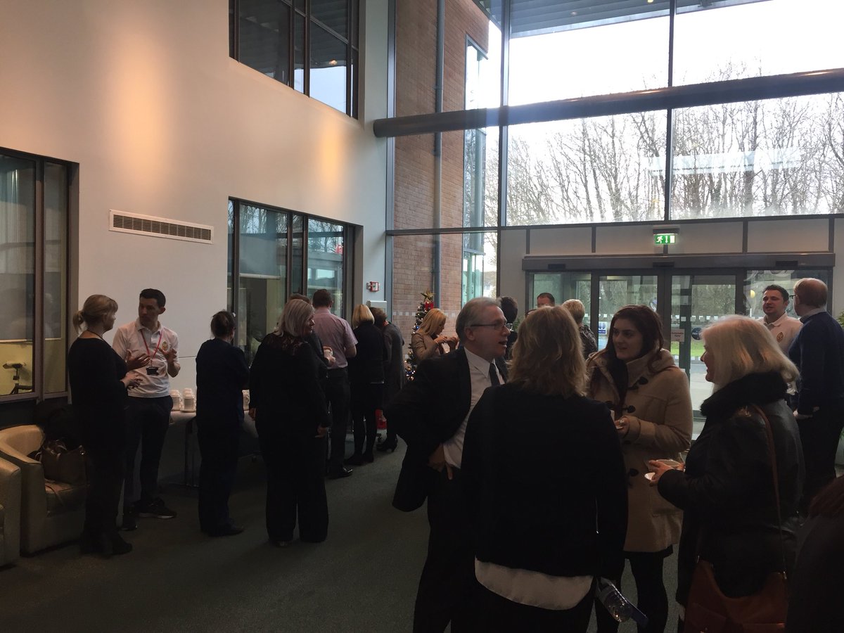 kaylouisemyatt's tweet image. Patient Choice Awards 2017 at POW Hospital #VIPRecognition #PatientChoice @ABMhealth @jmarchantnhs