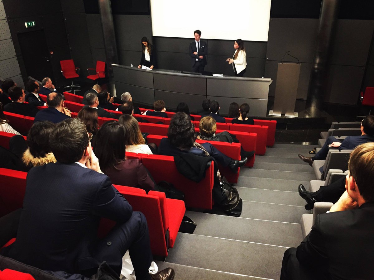 SwissLife_Fr's tweet photo. Aujourd’hui, nos collaborateurs qui participent depuis 1 an au programme « High Potential Development Program » en partenariat avec @HECParis présentent leur #projet de #transformation et d’#innovation pour l’entreprise ! 👏 + d'infos : https://t.co/iKfIJxTNgK #SmartLife https://t.co/WUQNUKqX7v