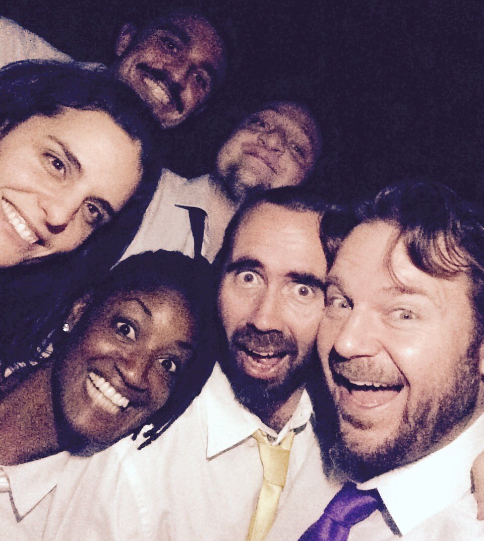 Quelle belle soirée hier avec <a href="/LaurenceJoseph1/">Laurence Joseph</a> ; une vraie bombe d’énergie et de talent avec qui il fait bon partager la scène ❤️ #EnCoulisses #theatre #impro