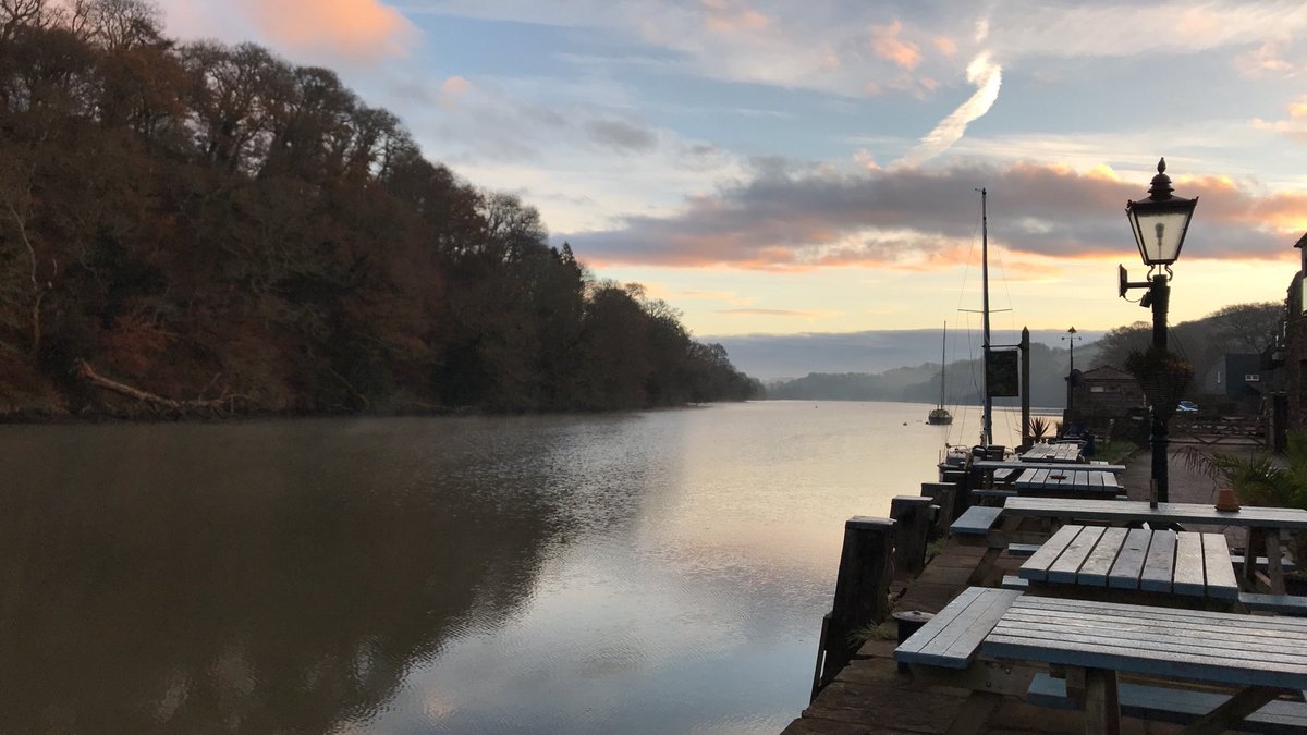 On the plus side this mornings view almost made today’s drama worth it!! 
#view #pub #tuckenhay #quaysideview #quayside #themaltstersarms #thetuckenhaypub