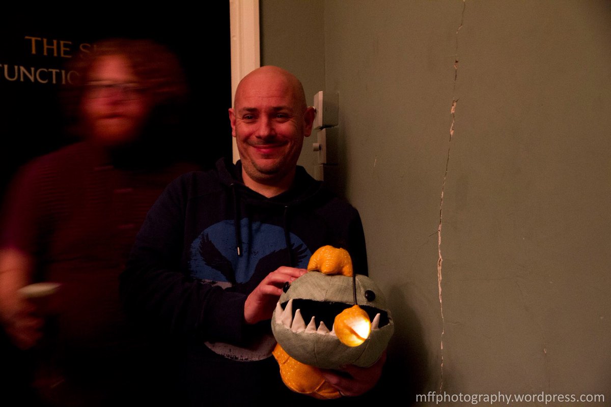 C3Something's tweet photo. Thank you all for coming to our show last night! Thanks to Kanga and the Roo, Bark and B, @talking__dog and B &amp; all the jammers for playing!
We're back at The Ship this Sunday &amp; we'll try to get the xmas tree lights on!

https://t.co/HvJymkrIqF https://t.co/i5s3GtZDYP