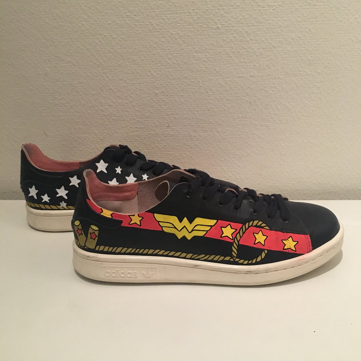 wonder woman adidas