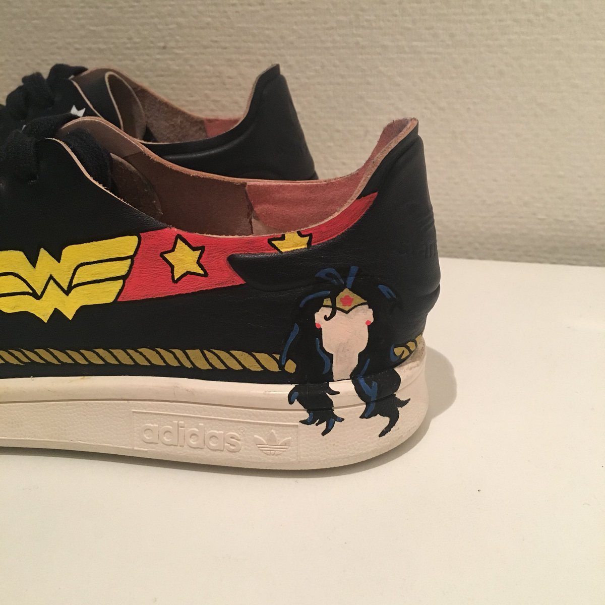 wonder woman adidas