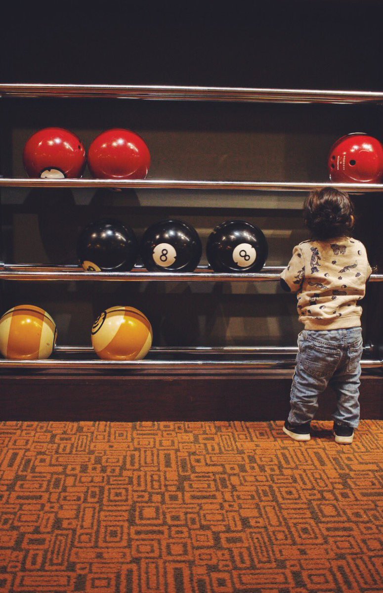 DanielaAlciva16's tweet photo. Someone was so mesmerized by the bowling balls. He had a hard time choosing which one he wanted. Let’s just say the 🎱 was his fave #TheBestDate 😘 https://t.co/vUmwVicxjd