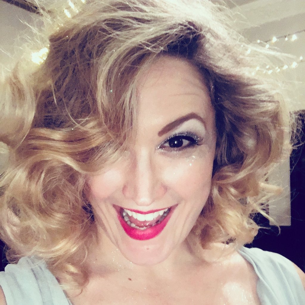 BebeVanDerBelt's tweet photo. Living my blonde fantasy. #NewProfilePic https://t.co/4voln2VWVD